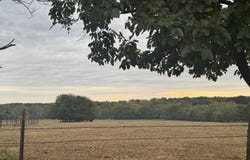 4452 S 70th Road, Bolivar, MO 65613