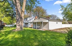 6644 N Vernon Street, Dearborn Heights, MI 48127
