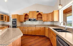 905 Thoroughbred Circle, Reno, NV 89508