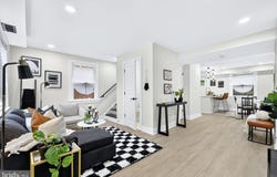 4623 HILLSIDE Road SE, WASHINGTON, DC 20019