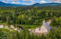386 Hummingbird Dr, Sandpoint, ID 83864