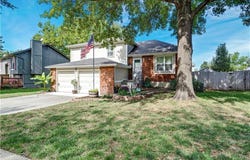 724 Valerie Lane, Gardner, KS 66030