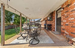 7 Easy Street, Clinton, OK 73601