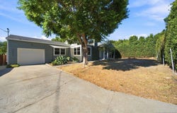 8661 Valencia St, Spring Valley, CA 91977