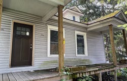 324 Seneca E Tpke, Syracuse, NY 13205