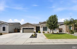 5902 Ocean Jasper Drive, Bakersfield, CA 93313
