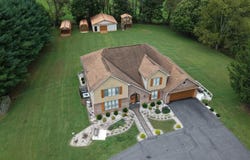 140 Grove St, Cedar Bluff, VA 24637