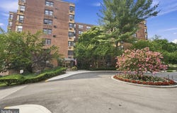 80 W BALTIMORE Avenue, LANSDOWNE, PA 19050