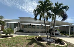 916 Zacapa Ave, Venice, FL 34285