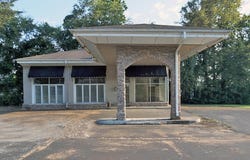 300 E 6th St, Tuscumbia, AL 35674
