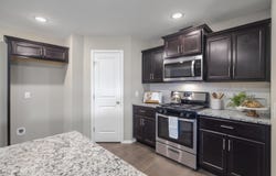 1353 N Sandy Creek Circle, Nixa, MO 65714