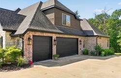 1323 Royal Avenue, Centerton, AR 72719