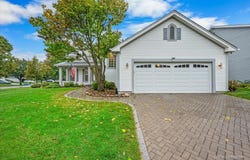 297 Braemar Glen, Bolingbrook, IL 60440