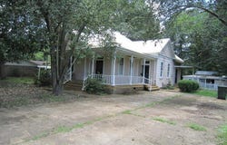 114 Oak Street, Canton, MS 39046