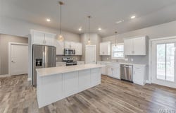 229 Wellington Drive, Poplar Bluff, MO 63901