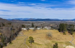 40 Cedar Drive, Mills River, NC 28759