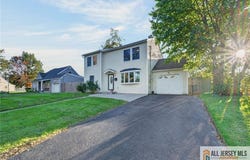 29 Windsor Drive, East Brunswick, NJ 08816