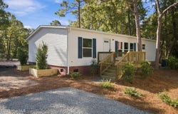 209 Sycamore Road, Southport, NC 28461