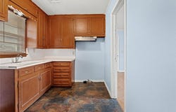 600 N Congress Street, Clinton, OK 73601