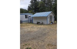 422 LOU GRAY Dr, MyrtleCreek, OR 97457