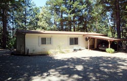 350 Hamilton Avenue, Cave Junction, OR 97523