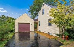 1047 Oberlin Drive, Columbus, OH 43221