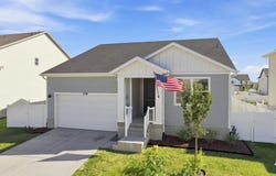 1736 E CHUKAR Dr N, Eagle Mountain, UT 84005