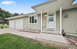 1200 W Maple Street, Savannah, MO 64485