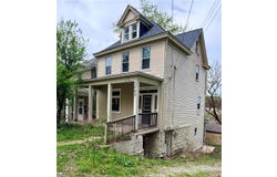 2088 Plainview Ave, Brookline, PA 15226