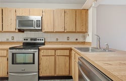 2655 W 67th Pl, Hialeah, FL 33016