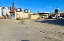 11 E Washington Avenue, Chester, MT 59522