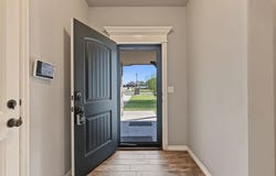 20575 Creekside Drive, Harrah, OK 73045