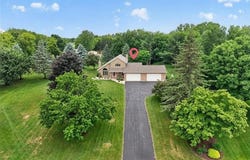 N2935 VALLEY VIEW Drive, HORTONVILLE, WI 54944