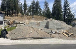97 E Center Ln, Spokane, WA 99208