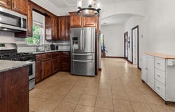 105 E Linden Street, Ennis, TX 75119