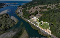 N Bank Rogue River, GoldBeach, OR 97444