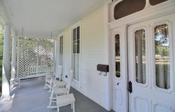 348 N ROWLETT St, Collierville, TN 38017
