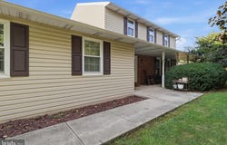 90 STEFFIE Drive, MOUNT WOLF, PA 17347