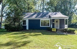 1516 Riverview Avenue, Monroe, MI 48162