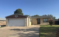 403 36th St, Snyder, TX 79549