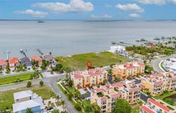 6408 MAYRA SHORES Lane, APOLLO BEACH, FL 33572