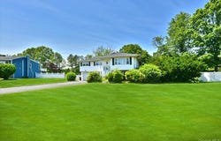 44 Peppermint Road, Commack, NY 11725