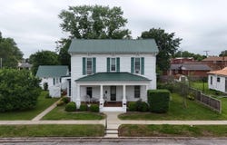 309 SE 3rd St, Fairfield, IL 62837