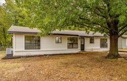 703 Odell Street, Cleburne, TX 76033