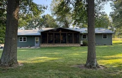 654 CR 1100 N, Carmi, IL 62861