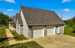 16068 W Jones Road, Tahlequah, OK 74464