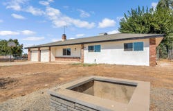 18807 Smithwood Drive, Madera, CA 93638