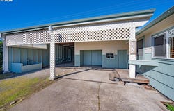672 51ST St, Springfield, OR 97478