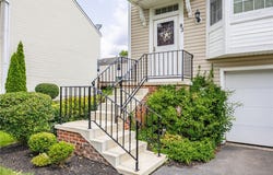 82 Courtshire Ln, Penfield, NY 14526