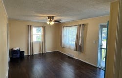 652 E Meves Ave, Grand Island, NE 68801